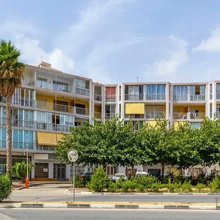 Inftour Geminis 3 アパート